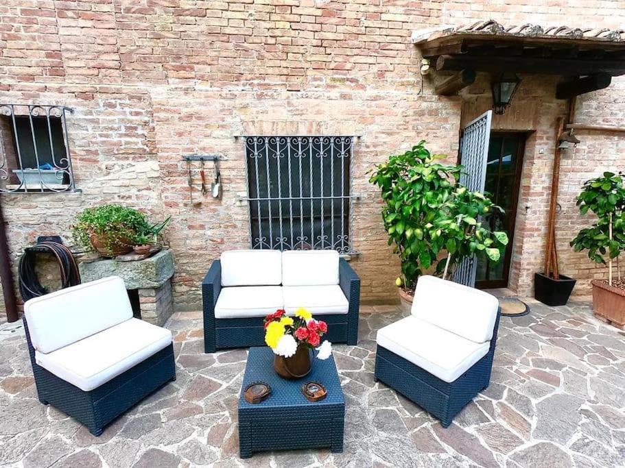 Casa Lazzaro Al Centro Di Siena Βίλα Εξωτερικό φωτογραφία