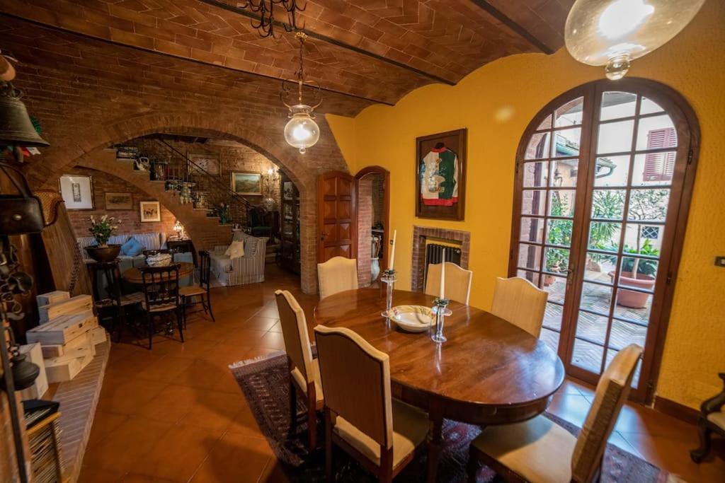 Casa Lazzaro Al Centro Di Siena Βίλα Εξωτερικό φωτογραφία