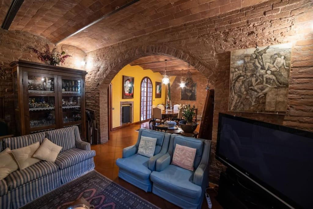 Casa Lazzaro Al Centro Di Siena Βίλα Εξωτερικό φωτογραφία